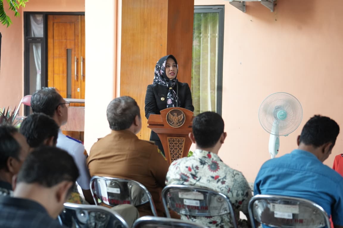 Ning Ita Ajak RT/RW Awasi Pemasangan dan Pemeliharaan PJU Berstandar Aman