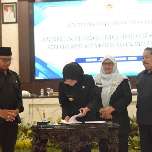 DPRD dan Wali Kota Kediri Setujui APBD 2026, Infrastruktur Sekolah Menjadi Sorotan
