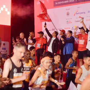 Dilepas Menpora Erick Tohir, Belasan Ribu Pelari Ikuti Borobudur Marathon 2025