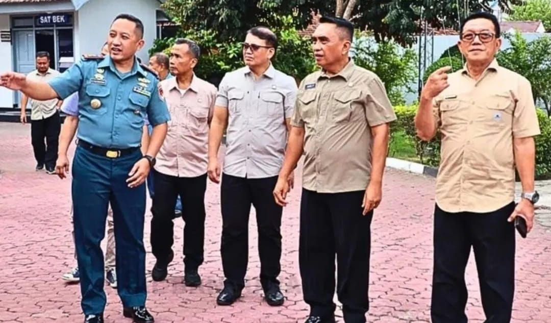 Danlanal Banyuwangi Dampingi Kunjungan Tim Yayasan Sosial Bhumyamca