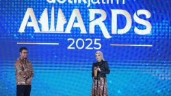 Mbak Wali Kediri, Vinanda Prameswati Raih Penghargaan Program Ekonomi Terpuji di detikjatim Award 2025 Mbak Wali Kediri, Vinanda Prameswati Raih Penghargaan Program Ekonomi Terpuji di detikjatim Award 2025