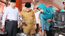 Pemkab Mojokerto Serahkan Ratusan Bantuan Peralatan Produksi Bagi Pelaku Usaha Mikro