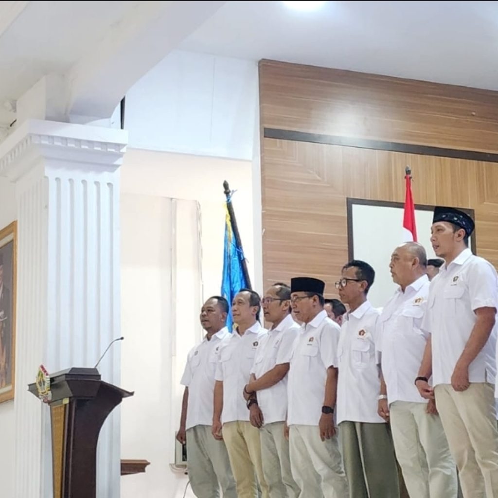 Ketua Umum PWI Pusat Lantik Pengurus PWI Jateng Periode 2025-2030