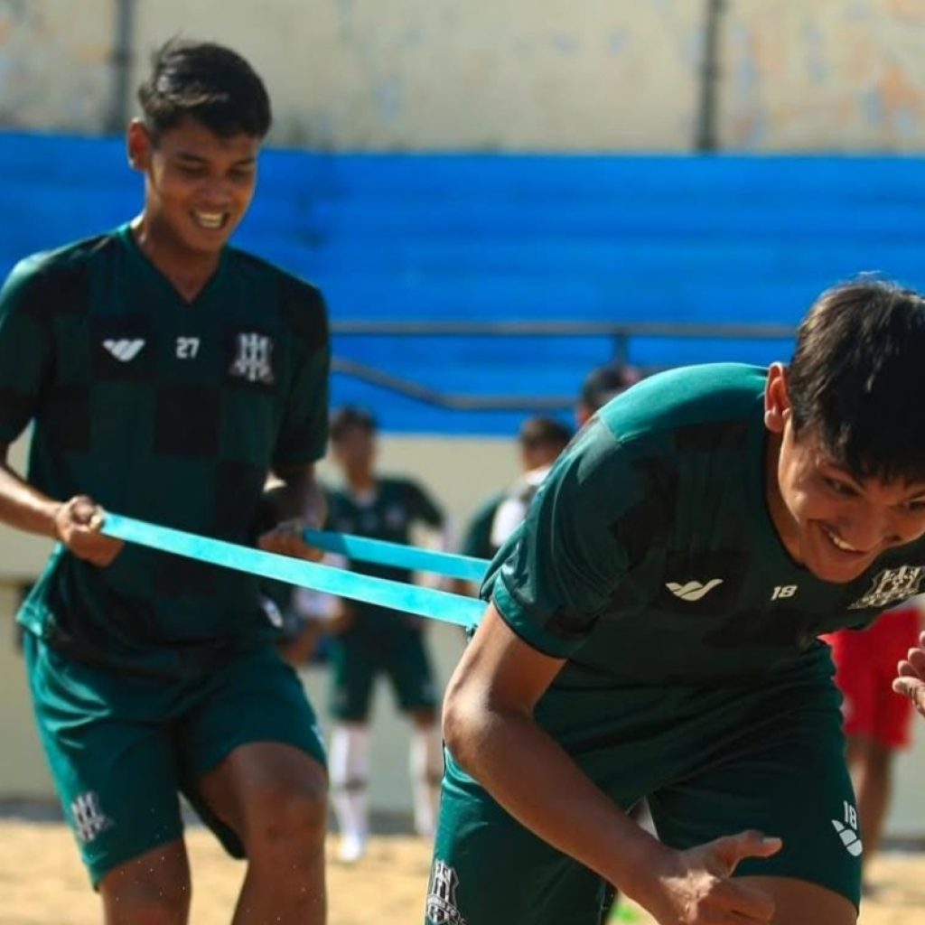 The Lobster Kembali Latihan Dengan Intensitas Fisik dan Rotasi Pemain