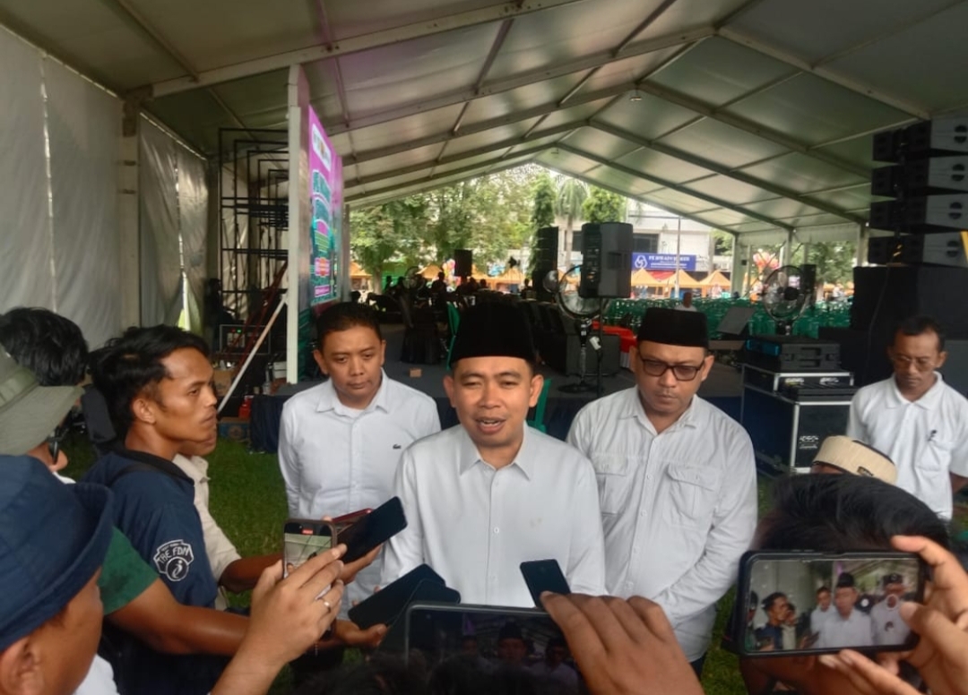 Maksimal Pelayanan Kesehatan Gus Fawait Tambah Anggaran untuk UHC