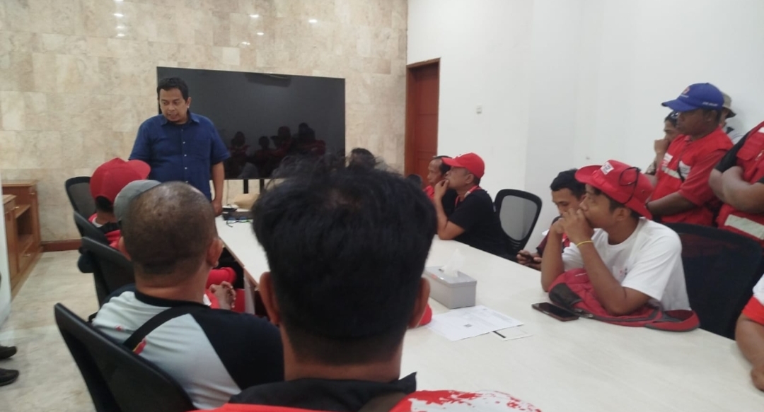 Tim Relawan PMI Jatim Di Aceh dan Sumatra Mulai Lakukan Layanan Masyarakat