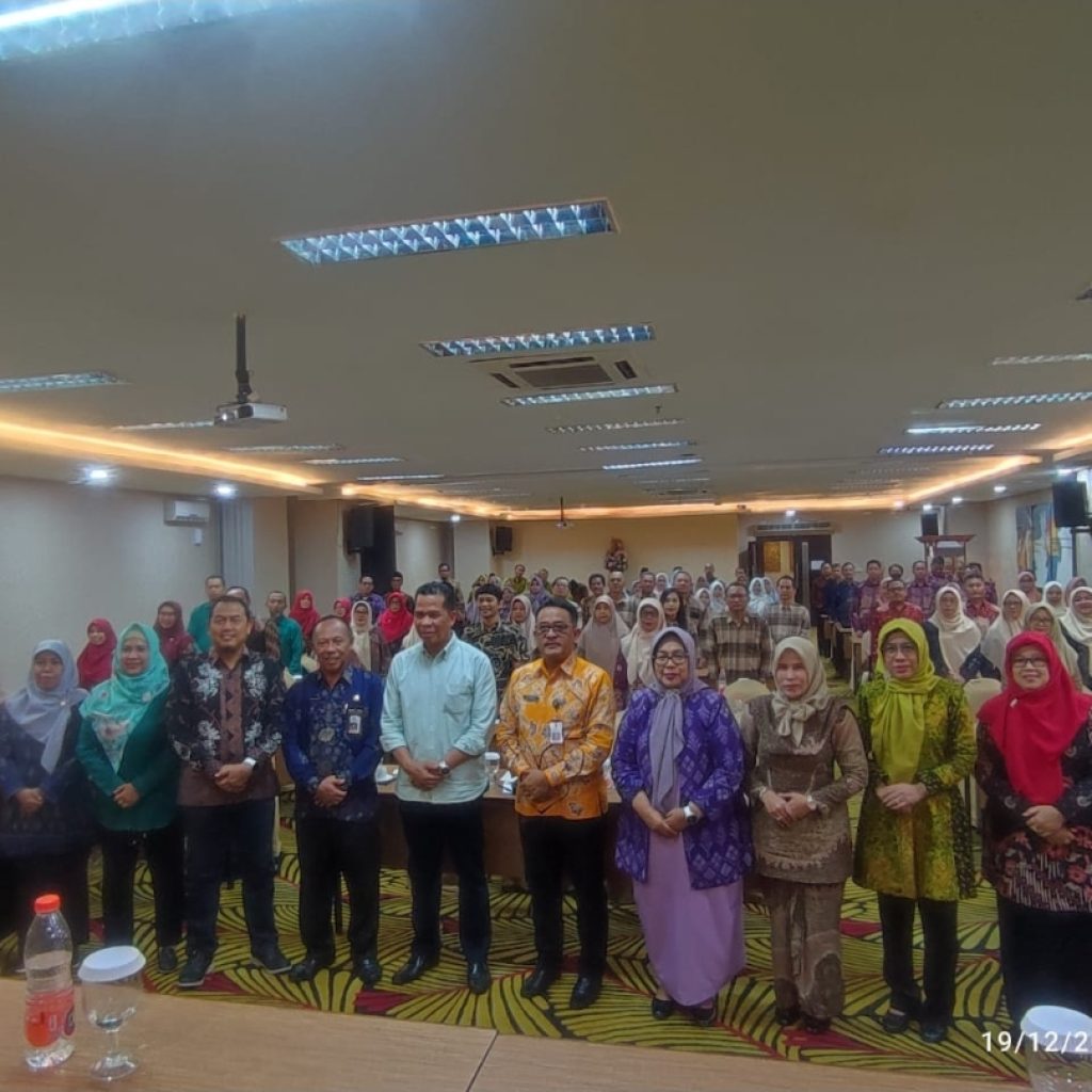 Target Bebas Hukum, Kepala SMAN dan Komite Dapat Pelatihan Manajemen Mutu Sekolah