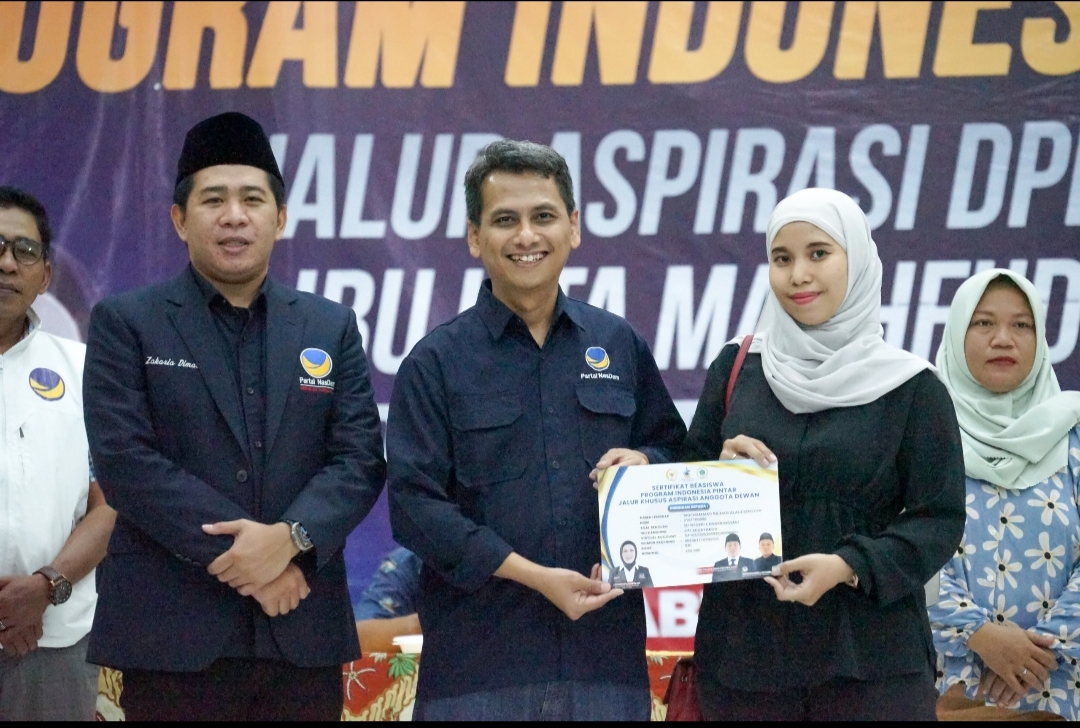 Anggota DPR Lita Machfud Arifin Salurkan 15.791 Beasiswa PIP di Sidoarjo