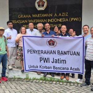PWI Jatim Salurkan Bantuan untuk Korban Bencana Aceh