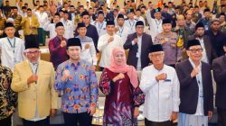 KH. Mutawakkil Terpilih Lagi Ketua MUI Jatim, Khofifah :  Tekankan Pentingnya Kolaborasi Harmonis Ulama-Umara untuk Kemaslahatan Umat