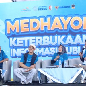 Inovatif! KI Jatim Canangkan Zona Informatif di Hadapan Peserta Fun Run