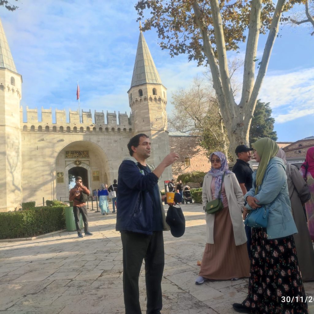 Bersamaan Kunjungan Istimewa Paus Leo XIV ke Turkey, Jamaah Umroh Takut Kena Blokade