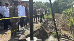 Banyak Bangunan Nakal di Sekitar Bibir Sungai. Pemkab Sidoarjo Kesulitan Menjalankan Normalisasi Banjir