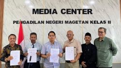 Penggugat Dan Tergugat Perkara PAW Nur Wakhid Tandatangani Kesepakatan Damai