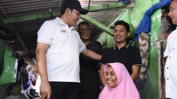 Peduli Warga Kurang Mampu, H. Subandi Tinjau Rumah Tak Layak Huni di Gedangan dan Waru