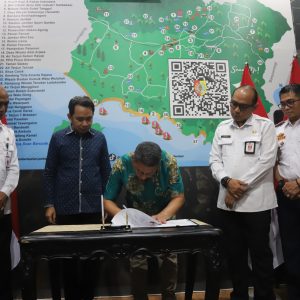 Hari Jadi Jember ke-97, Pemkab dan FlyJaya Perpanjang Kerja Sama Penerbangan Jember-Jakarta