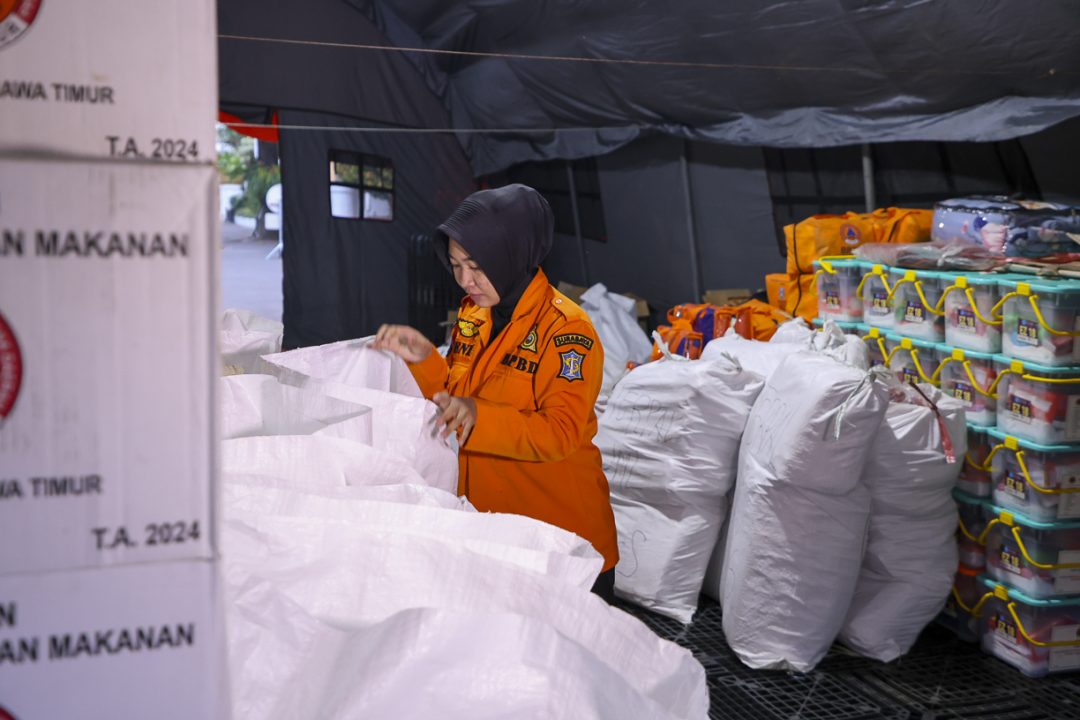 Pemkot Surabaya Kirim Beras dan Donasi Uang untuk Korban Bencana Sumatera