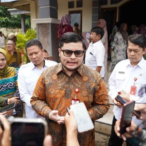 Mas Dhito Doakan Korban Bencana Sumatra, 7 Truk Bantuan Logistik Mulai Dikirim