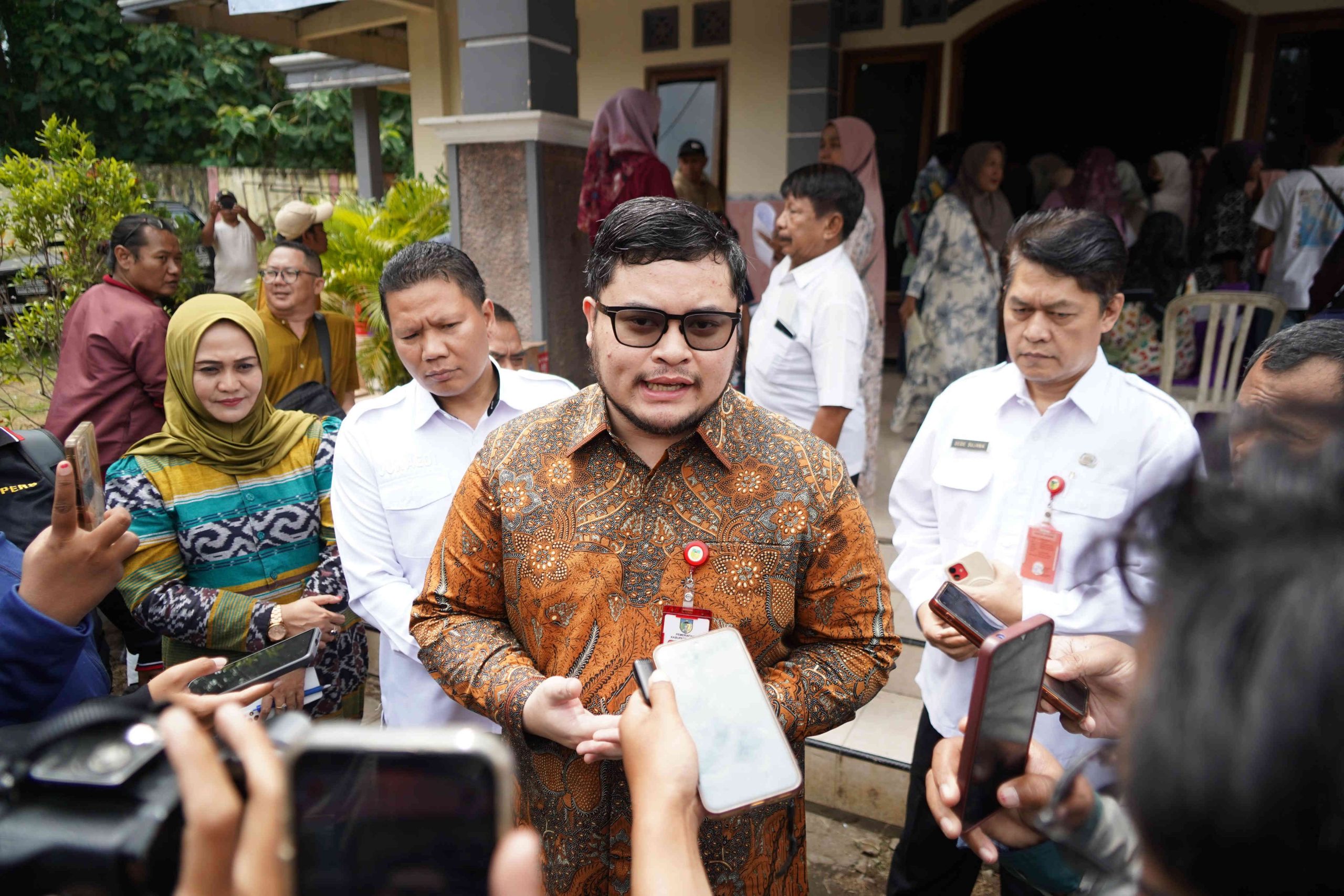 Mas Dhito Doakan Korban Bencana Sumatra, 7 Truk Bantuan Logistik Mulai Dikirim