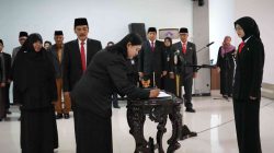 Wali Kota Kediri Lantik 61 Kepala Sekolah TK hingga SMP di Kediri