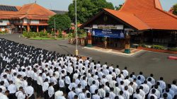 Bupati Mojokerto Resmikan Pengangkatan 2.975 PPPK Paruh Waktu 2025 Bupati Mojokerto Resmikan Pengangkatan 2.975 PPPK Paruh Waktu 2025