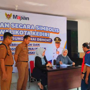 Gelontoran DBHCHT Rp8,2 M dari Pemkot Kediri Ringankan Beban Warga: Antrean Buruh Rokok dan Air Mata Seorang Ibu