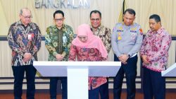 Gedung Bersama Samsat Bangkalan Diresmikan, Khofifah  Optimis Jadi Penguat Layanan Publik dan Sistem Digitalisasi Nasional 