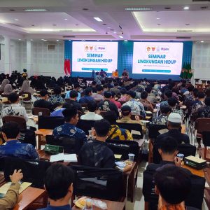 Seminar Lingkungan Hidup di Kediri Dorong Santri Jadi Garda Depan Pelestarian Alam