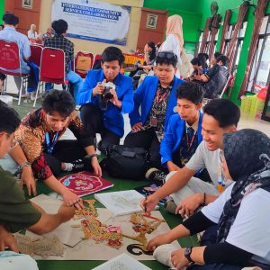 UNP Kediri Gandeng UTP Malaysia, Batik Kelurahan Dermo Didorong Naik Kelas Lewat Rebranding UMKM
