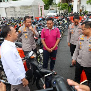 Kehilangan Sepeda Motor? Ayo Cek di Bazar Polrestabes Surabaya