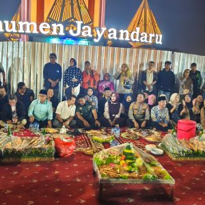 Wabup Sidoarjo Mak Mimik Traktir Warga Sambut HUT Sidoarjo 167