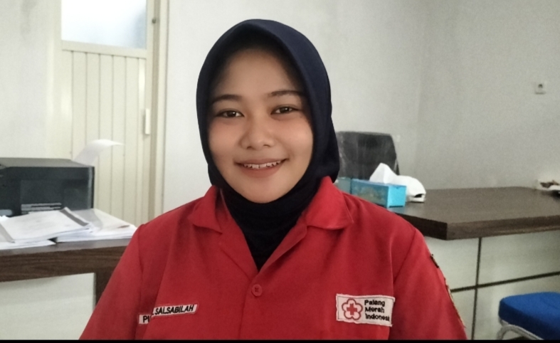 Putri N Salsa, Relawan PMI Asal Lamongan Ditugaskan ke Lokasi Bencana di Sumatra