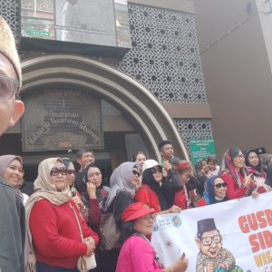 Gusdurian Sidoarjo Ziarah Kebangsaan ke Makam Gus Dur dan Bung Karno