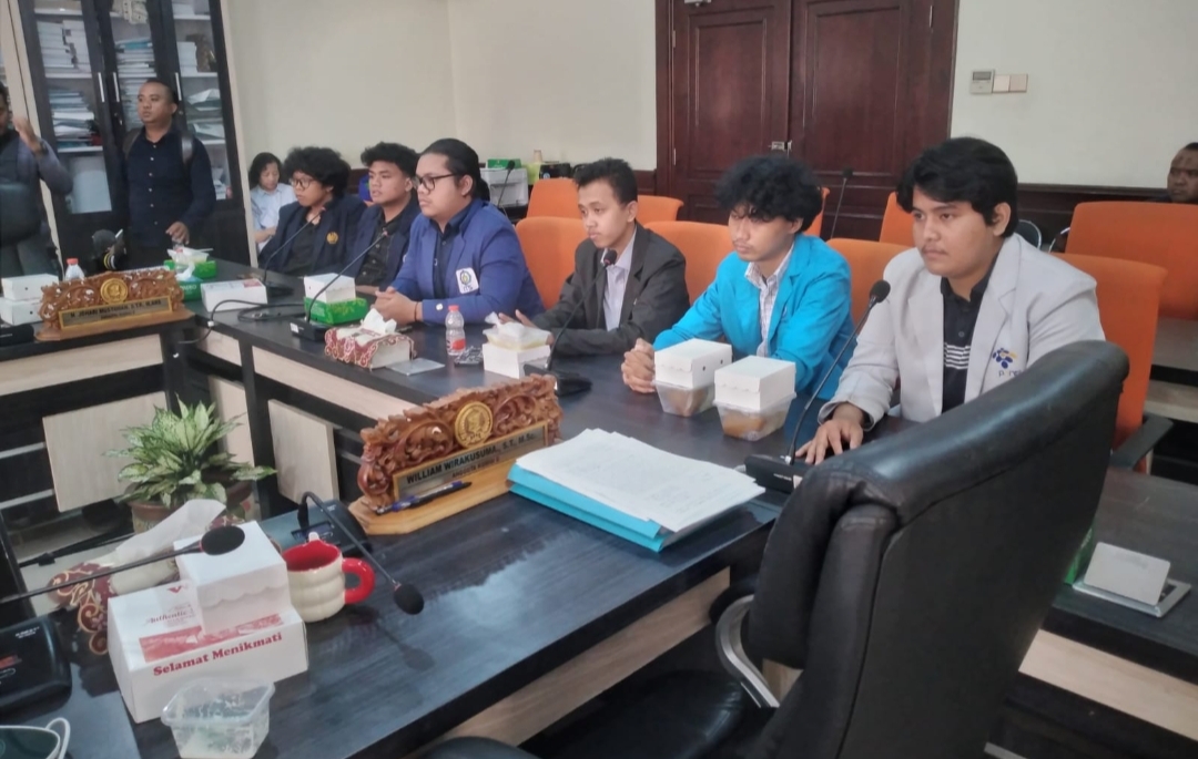 Mahasiswa Surabaya Keluhkan Pemotongan Beasiswa Pemuda Tangguh,  DPRD Tegaskan Penerima Lama Tak Boleh Terbebani UKT