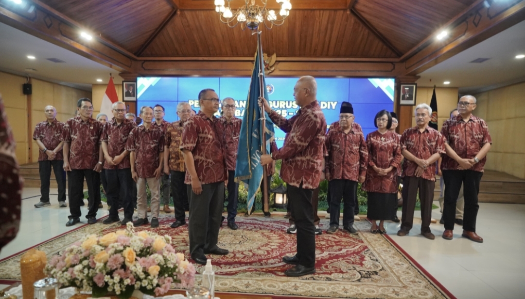 Pengurus PWI DIY 2025–2030 Dilantik di Hadapan Sri Sultan HB X, Tegaskan Etika Pers di Era Viralitas