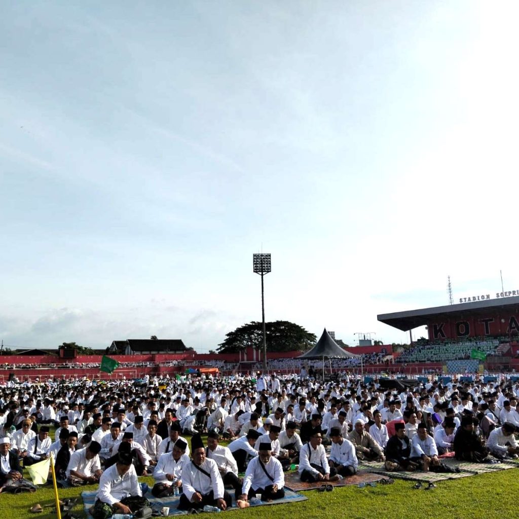 Istighosah Kubro untuk Keselamatan Bangsa dan Negara, Ribuan Jamaah Nahdliyin Blitar Raya Padati Stadion Soepriadi