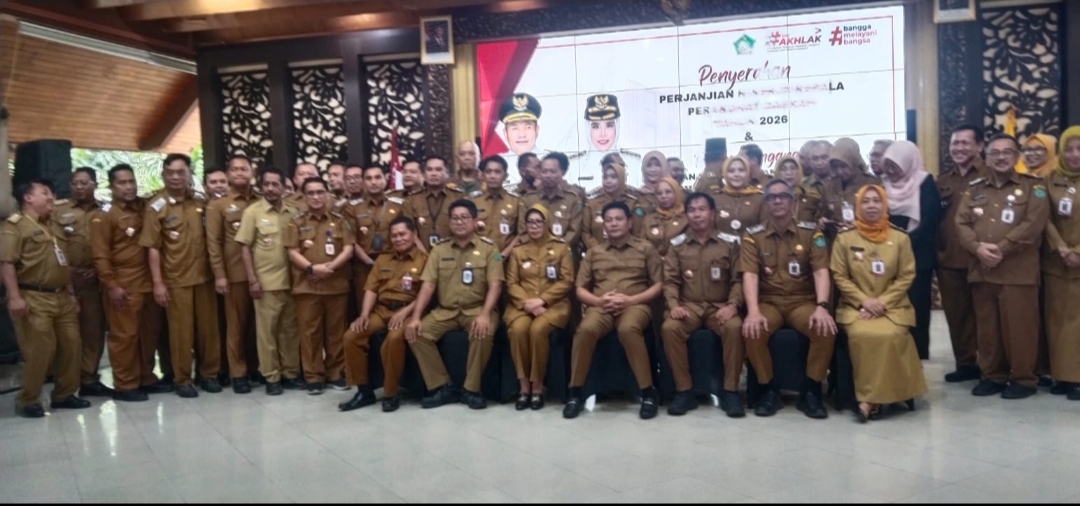 Bupati Sidoarjo Subandi Tegur OPD yang Tidak Berpenampilan Rapi dan Lengkap Atribut