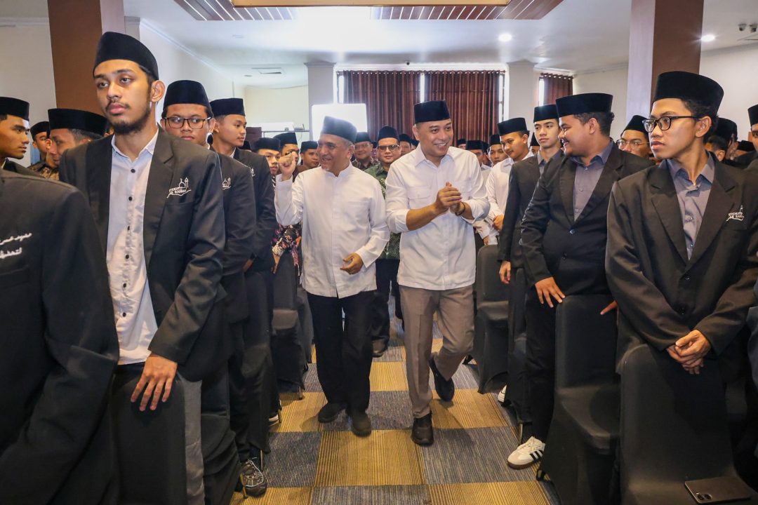 Wali Kota Surabaya Dorong Mahasiswa STIDKI Jadi Agen Perubahan Lewat Dakwah dan Akhlak