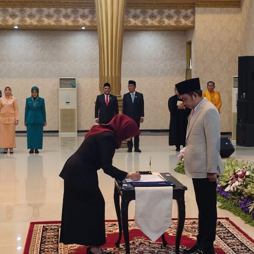 Awal Tahun 2026 Bupati Fawaid Lantik 50 Pejabat Pemkab Jember