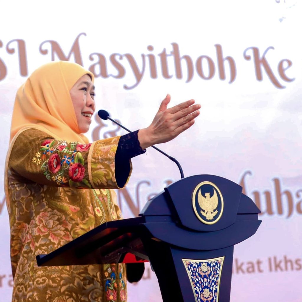 Khofifah Apresiasi Perjuangan Muslimat NU Saat Resmikan Ruang Vaksinasi Internasional RSI Masyithoh Bangil