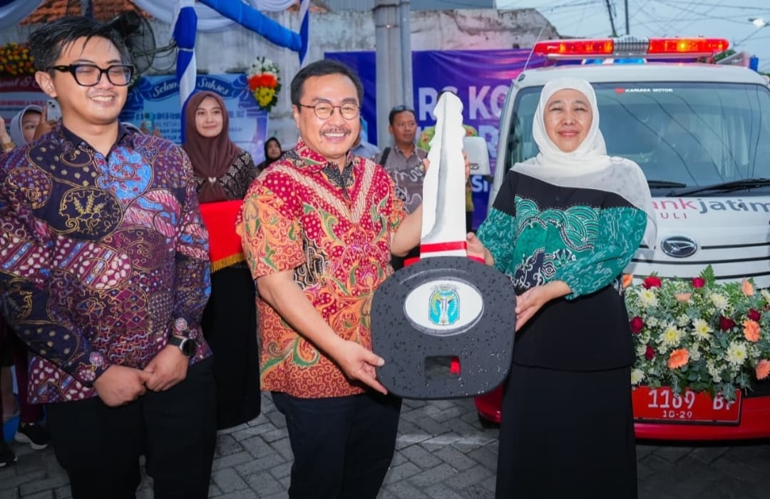 Gubernur Khofifah Resmikan RS KORPRI Pura Raharja Jatim, Serahkan Ambulans untuk Layanan Kesehatan