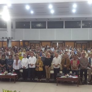 Wali Kota Surabaya Eri Cahyadi Ingatkan Bahaya HP bagi Anak, Soroti Radikalisme hingga Pornografi