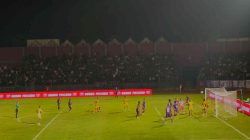 Hampir Menang, Persib Tersengat! Gol Telat Persik di Detik Akhir Bikin Skor 1-1