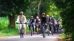 Gowes Bersama Wali Kota Madiun, Mbak Wali Tinjau Potensi Wisata dan Ekonomi Kota Kediri