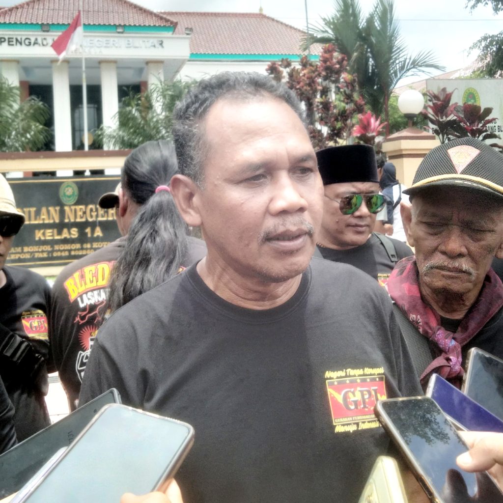 Soroti Kejanggalan Putusan Sengketa Aset di Jalan Mastrip, Ormas GPI Kepung PN Blitar