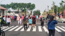 Alun-alun Sidoarjo Mulai Dibuka CFD, Dipadati Pengunjung dan Wisata Kuliner
