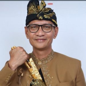 Gerbang Sangkareang Antar Wali Kota Mataram ke Anugerah Kebudayaan PWI