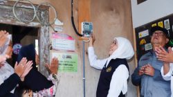 Gubernur Khofifah Siapkan Listrik Gratis untuk 3.400 Rumah Tangga Miskin di Jatim