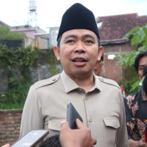 Tertibkan Bantaran Sungai, Gus Bupati Tegaskan Perlindungan Negara bagi Warga Jember