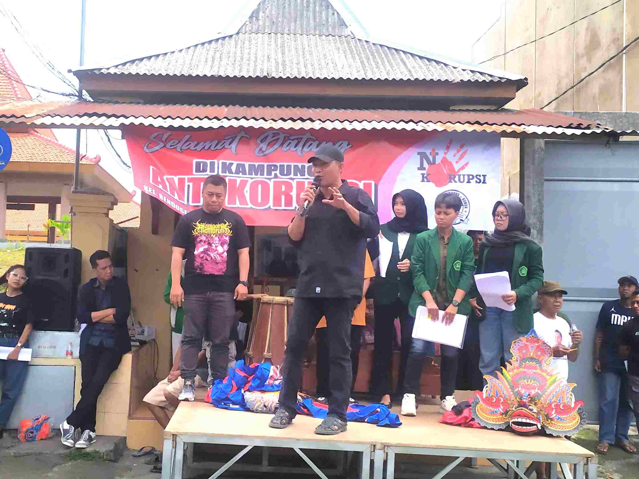 Deklarasi Kampung Anti Korupsi, Warga Blitar Tolak Pembongkaran Pos Kampling